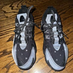 adidas Pharrell x Crazy BYW 2.0 Triple Black size 8